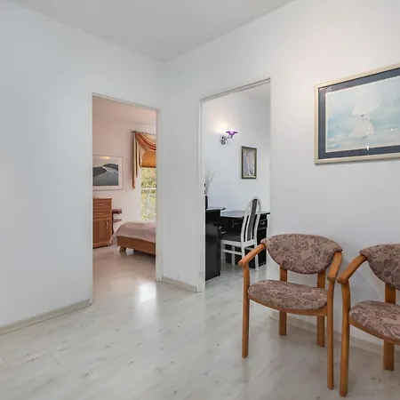 Jantar Promenada Ii Apartment *